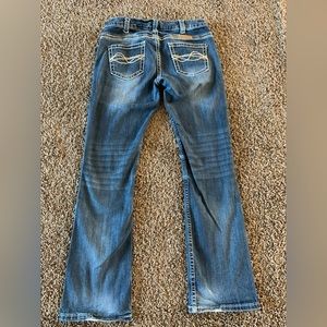 Cowgirl Tuff No Limits 30 x 33